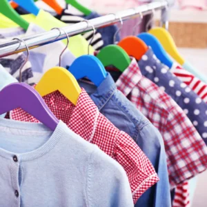 Conjunto infantil menino e menina com estampa